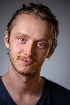 https://seedandspark-static.s3.us-east-2.amazonaws.com/images/User/000/257/131/medium/hunk.jpg image