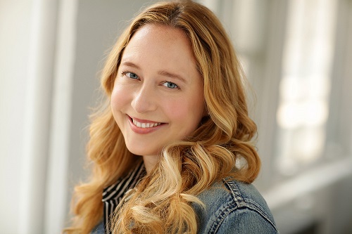 https://seedandspark-static.s3.us-east-2.amazonaws.com/images/User/000/259/085/medium/Amanda%20Bullis%20A.jpg image