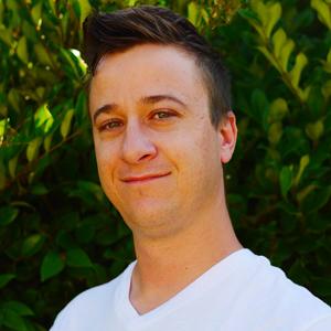 Red shoes and the seven dwarfs image