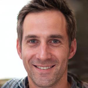 https://seedandspark-static.s3.us-east-2.amazonaws.com/images/User/001/632/469/medium/imageJulian.jpg image