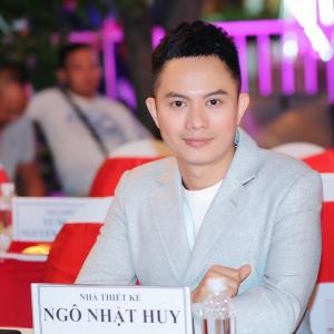 https://seedandspark-static.s3.us-east-2.amazonaws.com/images/User/001/736/870/medium/4-ntkngonhathuyhoingontkdentuhanquocjeongsangpark_vxpb.jpg image