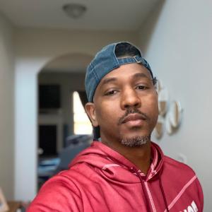 https://seedandspark-static.s3.us-east-2.amazonaws.com/images/User/001/815/273/medium/Ray%20Ray.jpeg image