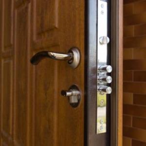https://seedandspark-static.s3.us-east-2.amazonaws.com/images/User/001/963/437/medium/Keep-Your-Home-Family-Safe-600x400.jpg image