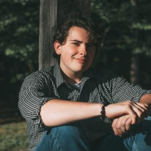 https://seedandspark-static.s3.us-east-2.amazonaws.com/images/User/002/080/011/medium/9d4b04bf17f5be7d.jpg image