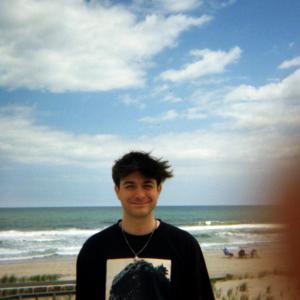 https://seedandspark-static.s3.us-east-2.amazonaws.com/images/User/002/211/055/medium/2c66ce5099ec0dea.jpg image
